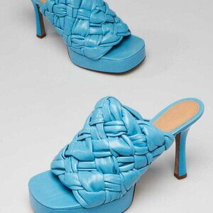 Bottega Veneta Blue Woven Leather BV Board Sandals Size 8/38.5